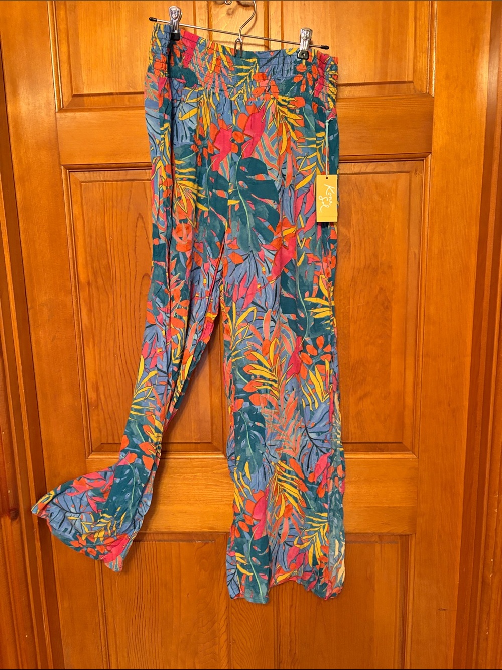 NWT Kona Sol Pull On Pants